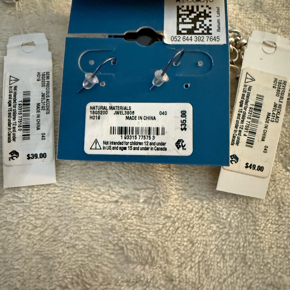 NWT - Lucky Brand Silver Necklace with Black Pendant Set ♠️ - Picture 7 of 9
